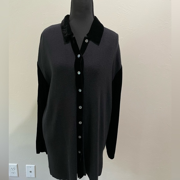 Express Tricot Vintage Black Wool blend Velour Long Sleeve Women’s Large - Picture 1 of 4